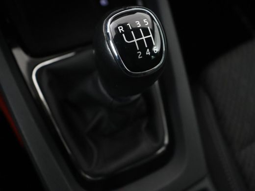 Skoda Octavia 1.5 TSI First Edition | Stoelverwarming | Adaptive cruise | Carplay | Sfeerverlichting | Matrix L... ActivLease financial lease