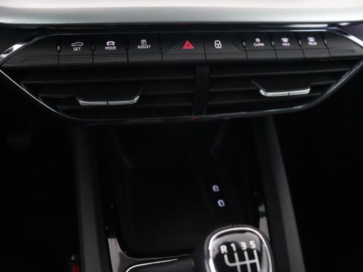 Skoda Octavia 1.5 TSI First Edition | Stoelverwarming | Adaptive cruise | Carplay | Sfeerverlichting | Matrix L... ActivLease financial lease