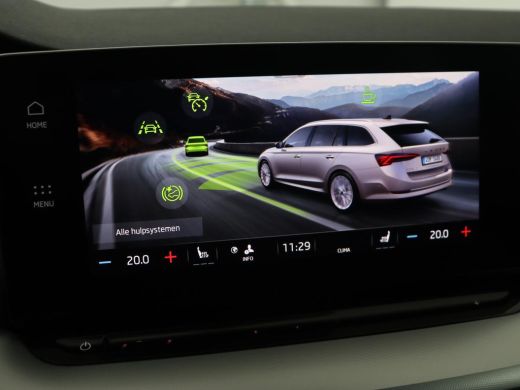 Skoda Octavia 1.5 TSI First Edition | Stoelverwarming | Adaptive cruise | Carplay | Sfeerverlichting | Matrix L... ActivLease financial lease