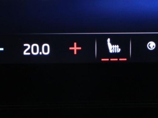 Skoda Octavia 1.5 TSI First Edition | Stoelverwarming | Adaptive cruise | Carplay | Sfeerverlichting | Matrix L... ActivLease financial lease