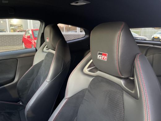 Toyota Yaris 1.6 Turbo GR Premium Automaat 4WD | Origineel Nederlandse auto ActivLease financial lease