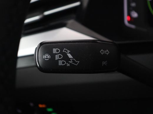 Volkswagen Arteon 1.4 eHybrid R Line | Trekhaak | Leder/Alcantara | Massage | Camera | Adaptive cruise | Achterbank... ActivLease financial lease