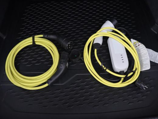 Volkswagen Arteon 1.4 eHybrid R Line | Trekhaak | Leder/Alcantara | Massage | Camera | Adaptive cruise | Achterbank... ActivLease financial lease