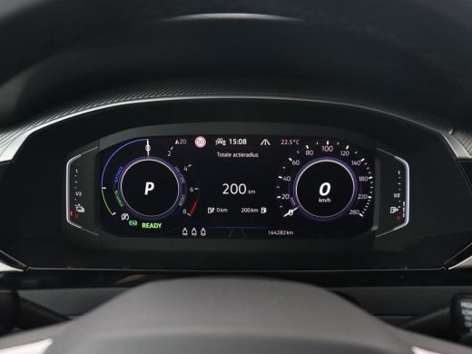 Volkswagen Arteon 1.4 eHybrid R Line | Trekhaak | Leder/Alcantara | Massage | Camera | Adaptive cruise | Achterbank... ActivLease financial lease