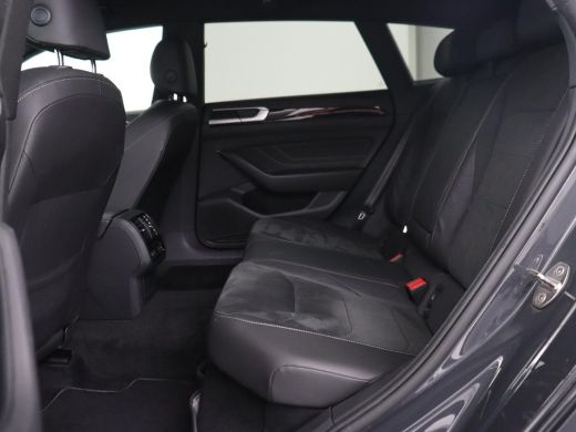 Volkswagen Arteon 1.4 eHybrid R Line | Trekhaak | Leder/Alcantara | Massage | Camera | Adaptive cruise | Achterbank... ActivLease financial lease