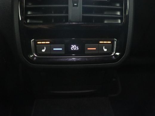 Volkswagen Arteon 1.4 eHybrid R Line | Trekhaak | Leder/Alcantara | Massage | Camera | Adaptive cruise | Achterbank... ActivLease financial lease