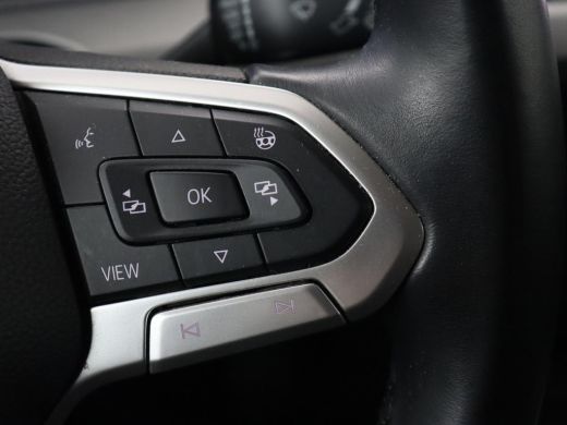 Volkswagen Golf Variant 1.0 TSI Life | Trekhaak | Stoelverwarming | Camera | Carplay | Adaptive cruise | Stuurverwarming ... ActivLease financial lease