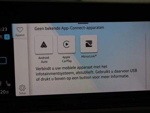 Volkswagen Golf Variant 1.0 TSI Life | Trekhaak | Stoelverwarming | Camera | Carplay | Adaptive cruise | Stuurverwarming ... ActivLease financial lease