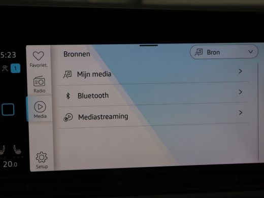 Volkswagen Golf Variant 1.0 TSI Life | Trekhaak | Stoelverwarming | Camera | Carplay | Adaptive cruise | Stuurverwarming ... ActivLease financial lease