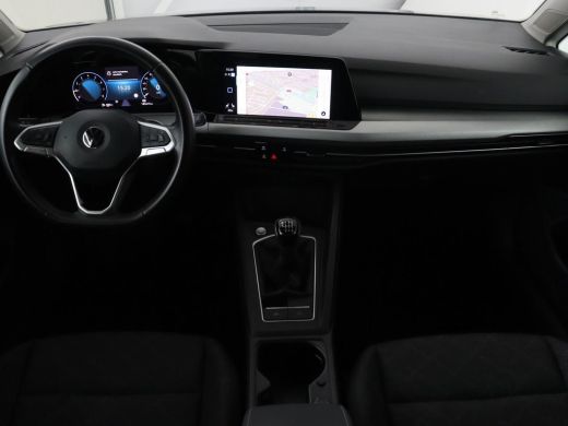 Volkswagen Golf Variant 1.0 TSI Life | Trekhaak | Stoelverwarming | Camera | Carplay | Adaptive cruise | Stuurverwarming ... ActivLease financial lease