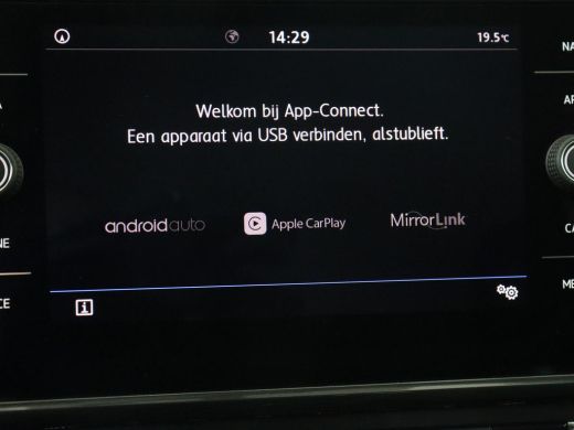 Volkswagen Golf Variant 1.5 TSI Comfortline Business | Trekhaak | Stoelverwarming | Massage | Carplay | Navigatie | Parke... ActivLease financial lease