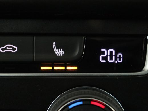 Volkswagen Golf Variant 1.5 TSI Comfortline Business | Trekhaak | Stoelverwarming | Massage | Carplay | Navigatie | Parke... ActivLease financial lease