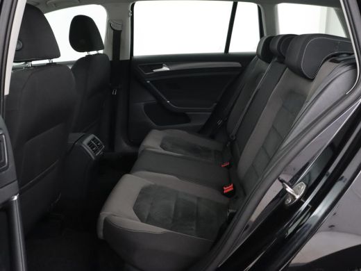 Volkswagen Golf Variant 1.5 TSI Comfortline Business | Trekhaak | Stoelverwarming | Massage | Carplay | Navigatie | Parke... ActivLease financial lease