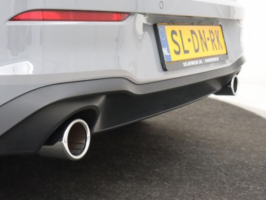 Volkswagen Golf 2.0 TSI GTI | Carplay | Sfeerverlichting | LED Plus | Sportstoelen | Parkeerhulp | Digital Cockpi... ActivLease financial lease