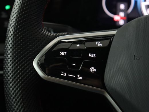 Volkswagen Golf 2.0 TSI GTI | Carplay | Sfeerverlichting | LED Plus | Sportstoelen | Parkeerhulp | Digital Cockpi... ActivLease financial lease