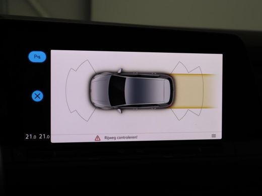 Volkswagen Golf 2.0 TSI GTI | Carplay | Sfeerverlichting | LED Plus | Sportstoelen | Parkeerhulp | Digital Cockpi... ActivLease financial lease