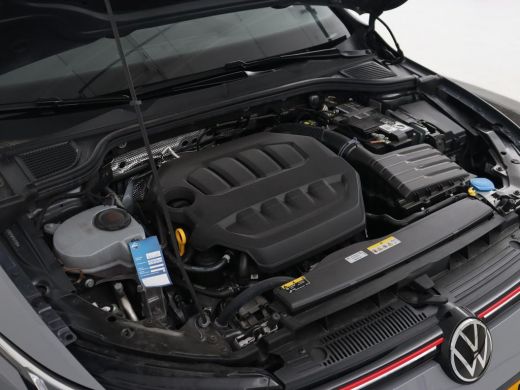 Volkswagen Golf 2.0 TSI GTI | Carplay | Sfeerverlichting | LED Plus | Sportstoelen | Parkeerhulp | Digital Cockpi... ActivLease financial lease