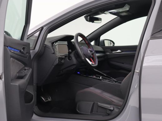 Volkswagen Golf 2.0 TSI GTI | Carplay | Sfeerverlichting | LED Plus | Sportstoelen | Parkeerhulp | Digital Cockpi... ActivLease financial lease