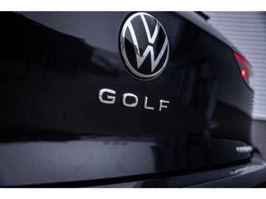 Volkswagen Golf Style Edition eHybrid Inclusief &euro;2000,- inruilvoordeel | 'App-Connect' draadloze smartphone integ... ActivLease financial lease