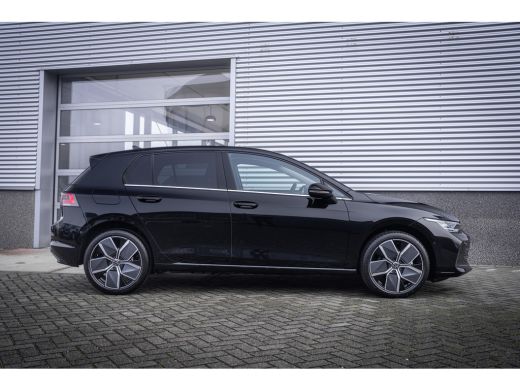 Volkswagen Golf Style Edition eHybrid Inclusief &euro;2000,- inruilvoordeel | 'App-Connect' draadloze smartphone integ... ActivLease financial lease