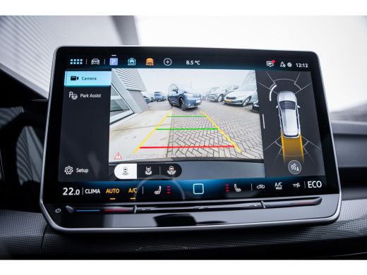 Volkswagen Golf Style Edition eHybrid Inclusief &euro;2000,- inruilvoordeel | 'App-Connect' draadloze smartphone integ... ActivLease financial lease