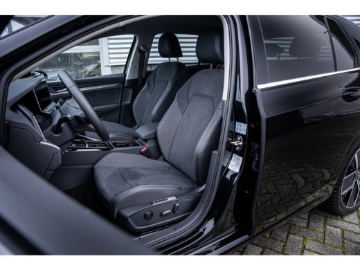 Volkswagen Golf Style Edition eHybrid Inclusief &euro;2000,- inruilvoordeel | 'App-Connect' draadloze smartphone integ... ActivLease financial lease