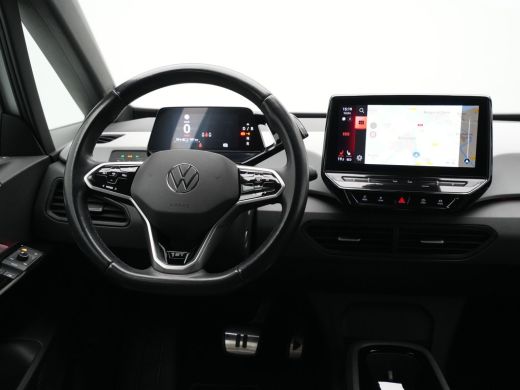 Volkswagen ID.3 First Plus 58 kWh 204pk Camera Navigatie Carplay Stoel/Stuurverwarming Pdc Acc 89 ActivLease financial lease