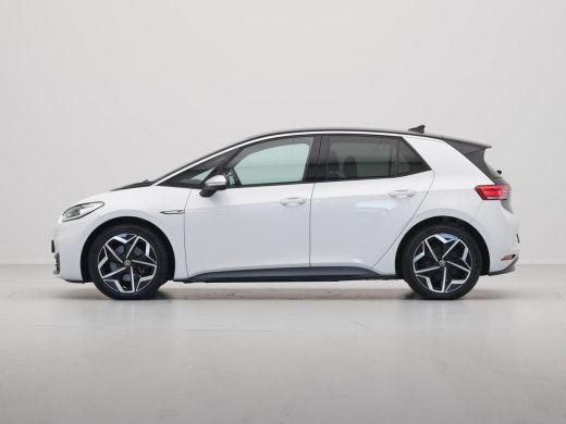 Volkswagen ID.3 First Plus 58 kWh 204pk Camera Navigatie Carplay Stoel/Stuurverwarming Pdc Acc 89 ActivLease financial lease