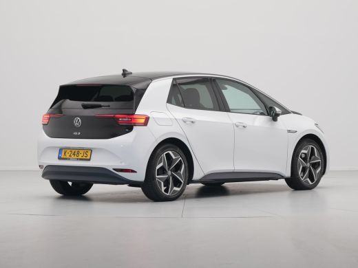 Volkswagen ID.3 First Plus 58 kWh 204pk Camera Navigatie Carplay Stoel/Stuurverwarming Pdc Acc 89 ActivLease financial lease