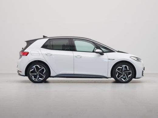 Volkswagen ID.3 First Plus 58 kWh 204pk Camera Navigatie Carplay Stoel/Stuurverwarming Pdc Acc 89 ActivLease financial lease