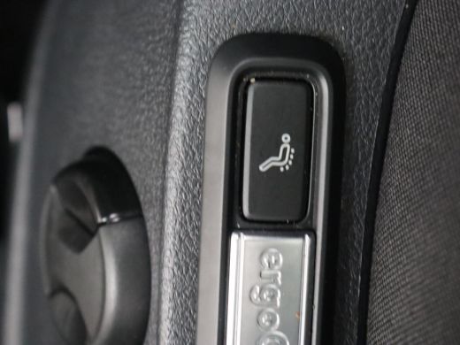 Volkswagen Passat 1.4 TSI PHEV GTE | Trekhaak | Stoelverwarming | Massage | Camera | Carplay | Adaptive cruise | Si... ActivLease financial lease