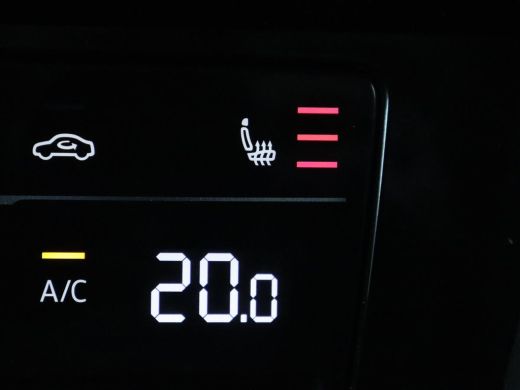 Volkswagen Passat 1.4 TSI PHEV GTE | Trekhaak | Stoelverwarming | Massage | Camera | Carplay | Adaptive cruise | Si... ActivLease financial lease