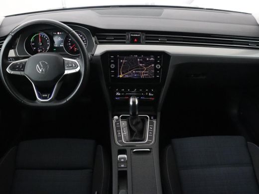 Volkswagen Passat 1.4 TSI PHEV GTE | Trekhaak | Stoelverwarming | Massage | Camera | Carplay | Adaptive cruise | Si... ActivLease financial lease
