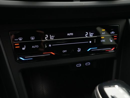 Volkswagen Polo 1.0 TSI 110pk DSG R-Line Business Navigatie Camera Stoelverwarming Acc 287 ActivLease financial lease