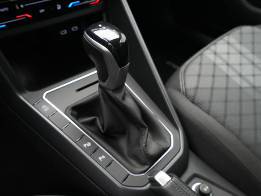 Volkswagen Polo 1.0 TSI 110pk DSG R-Line Business Navigatie Camera Stoelverwarming Acc 287 ActivLease financial lease