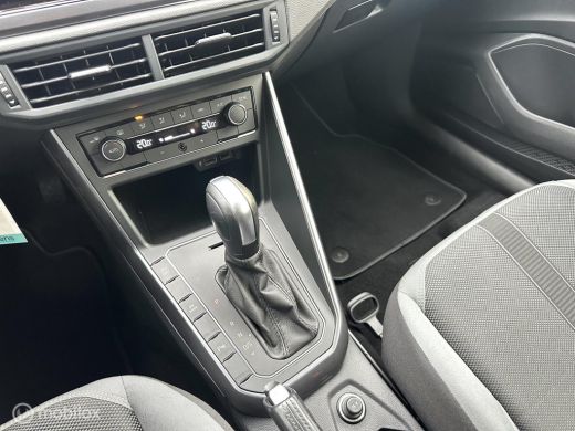 Volkswagen Polo 1.0 TSI 95PK DSG AUTOMAAT HIGHLINE CARPLAY CLIMATE CONROLE SFEERVERLICHTING PARKEERSENSOREN NETTE... ActivLease financial lease