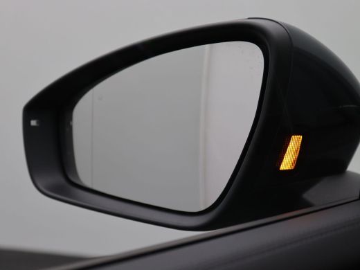 Volkswagen Tiguan 1.5 eHybrid Life Edition 204PK DSG Trekhaak, 19" LM Velgen, Keyless, Achteruitrijcamera, Side Ass... ActivLease financial lease