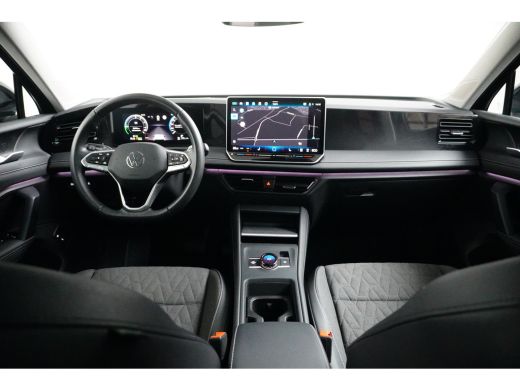 Volkswagen Tiguan 1.5 TSI eHybrid 204 pk Life 6-DSG | Panoramadak | Wegklapbare Trekhaak | Rondomzicht camera | ActivLease financial lease