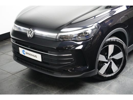 Volkswagen Tiguan 1.5 TSI eHybrid 204 pk Life 6-DSG | Panoramadak | Wegklapbare Trekhaak | Rondomzicht camera | ActivLease financial lease