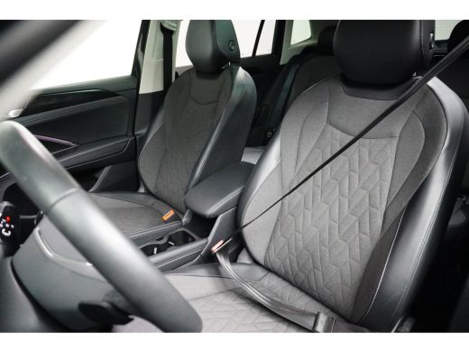 Volkswagen Tiguan 1.5 TSI eHybrid 204 pk Life 6-DSG | Panoramadak | Wegklapbare Trekhaak | Rondomzicht camera | ActivLease financial lease