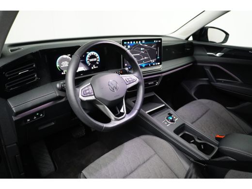 Volkswagen Tiguan 1.5 TSI eHybrid 204 pk Life 6-DSG | Panoramadak | Wegklapbare Trekhaak | Rondomzicht camera | ActivLease financial lease