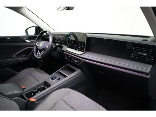 Volkswagen Tiguan 1.5 TSI eHybrid 204 pk Life 6-DSG | Panoramadak | Wegklapbare Trekhaak | Rondomzicht camera | ActivLease financial lease