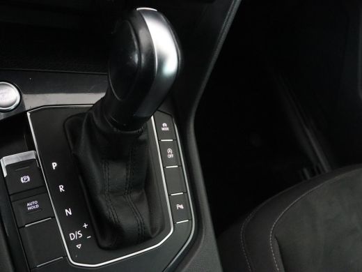 Volkswagen Tiguan 1.5 TSI R Line | Panoramadak | Stoelverwarming | Carplay | Massage | Dynaudio | Keyless | Full LE... ActivLease financial lease