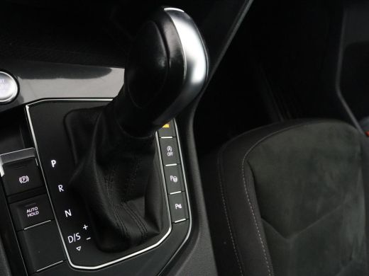 Volkswagen Tiguan Allspace 1.5 TSI R Line 7-persoons | Carplay | Adaptive cruise | 19'' | Navigatie | Camera | Virtual Cockp... ActivLease financial lease