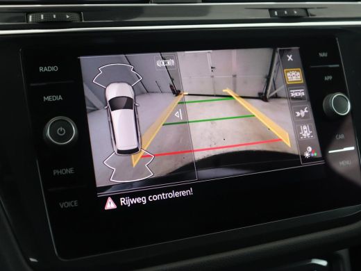 Volkswagen Tiguan Allspace 1.5 TSI R Line | Trekhaak | Camera | Full LED | Adaptive cruise | Virtual Cockpit | Park Assist |... ActivLease financial lease