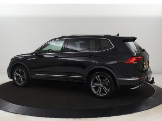 Volkswagen Tiguan Allspace 1.5 TSI R Line | Trekhaak | Camera | Full LED | Adaptive cruise | Virtual Cockpit | Park Assist |... ActivLease financial lease