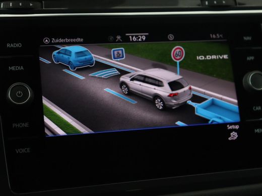 Volkswagen Tiguan Allspace 1.5 TSI R Line | Trekhaak | Camera | Full LED | Adaptive cruise | Virtual Cockpit | Park Assist |... ActivLease financial lease