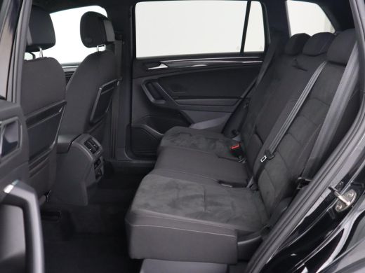 Volkswagen Tiguan Allspace 1.5 TSI R Line | Trekhaak | Camera | Full LED | Adaptive cruise | Virtual Cockpit | Park Assist |... ActivLease financial lease