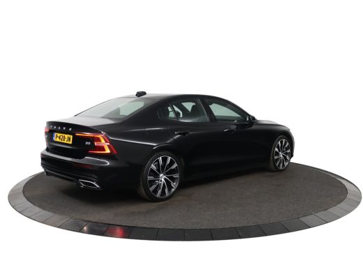 Volvo  S60 2.0 B5 R-Design ActivLease financial lease