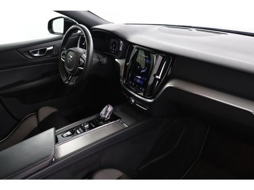 Volvo  S60 2.0 B5 R-Design ActivLease financial lease